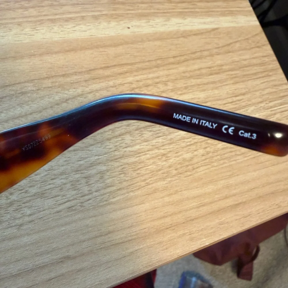 Saint Laurent Brown Tortoise Sunglasses - Picture 6 of 7